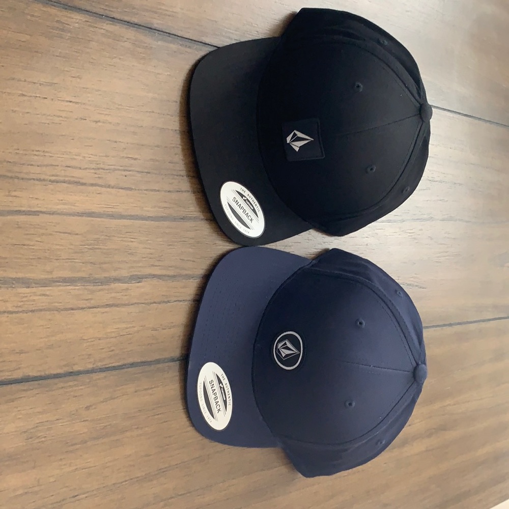 Volcom SnapBack Hats!